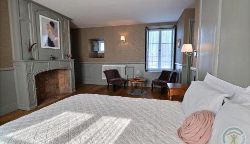 Deluxe Double Room with Bath