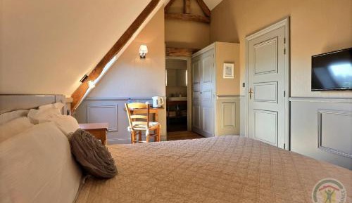 Deluxe Double Room with Bath