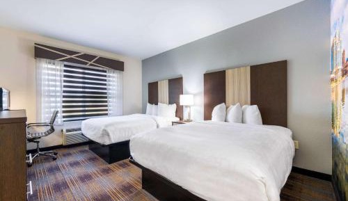 Queen Room with Two Queen Beds - Non-Smoking