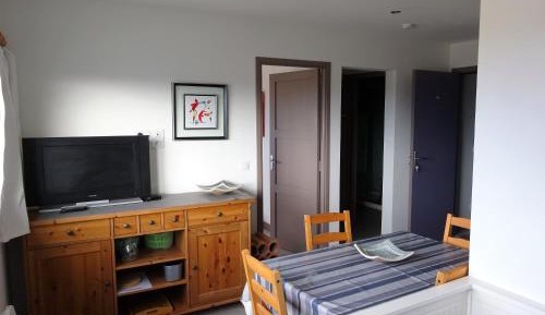 One Bedroom Apartment with Sea View