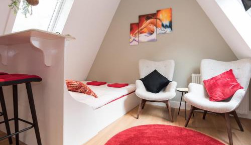 Deluxe Double Room with Shower