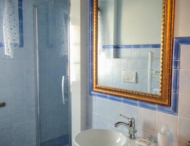 Deluxe Double Room with Extra Bed
