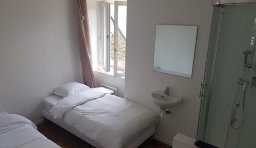 Twin Room with Private Bathroom