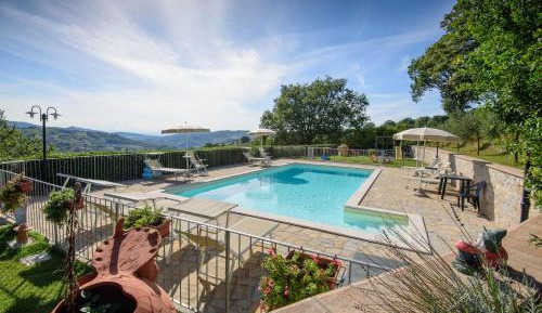 Apartment with Garden View