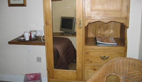 Single Room (not en suite)