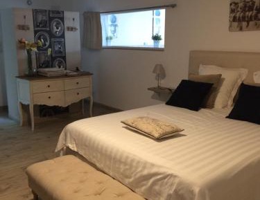 Triple Room with Pool View