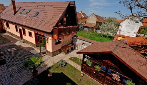 Six-Bedroom Villa 