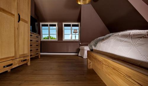 Apartment - Split Level