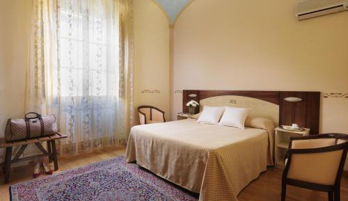 Classic Double or Twin Room