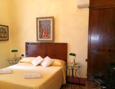 Double Room with Private External Bathroom