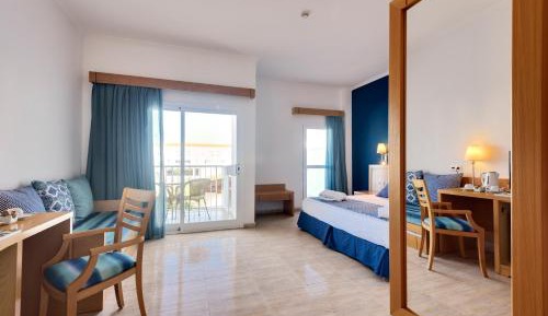 Superior Room (2 Adults)