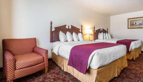 Standard Queen Room with Two Queen Beds - Non-Smoking