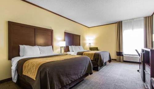 Queen Room with Two Queen Beds - Non-Smoking
