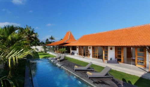 Four-Bedroom Villa with Private Pool