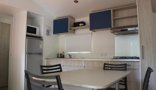 Mobile Home B09