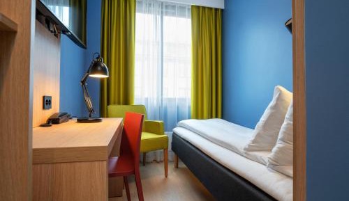 Small Single Room