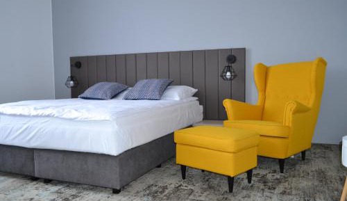 Large Double or Twin Room with Bathroom
