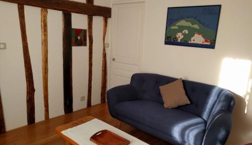 Apartment with Shower