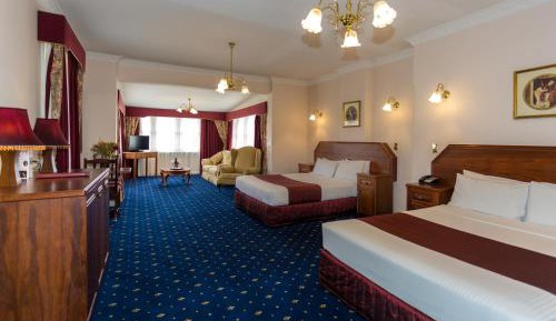 Royal Suite with Spa Bath