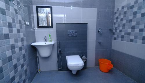 Deluxe Double Room (2 Adults + 1 Child)