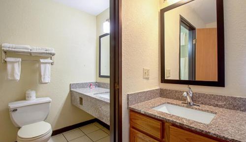 Queen Room with Two Queen Beds - Non-Smoking