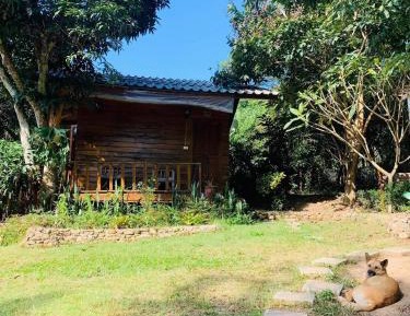 Bungalow with Garden View