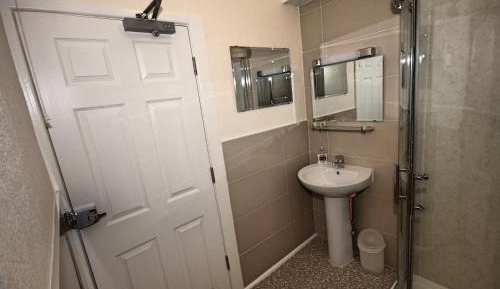 Single Room with Private Bathroom