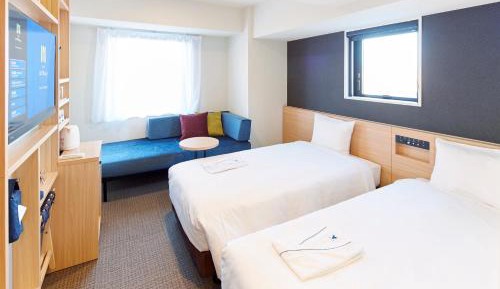 Standard Twin Room with Extra Bed - Non-Smoking