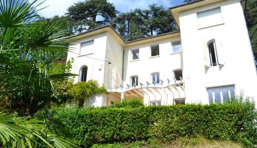 Suite with Pool View