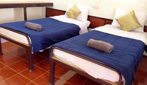 Twin Room with Private Bathroom