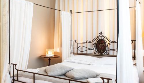 Suite with Garden View