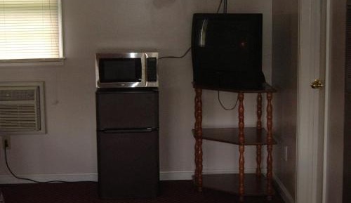 Queen Room - Non-Smoking
