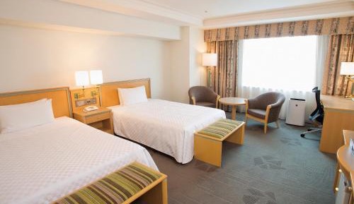 Deluxe Corner Twin Room - Non-Smoking