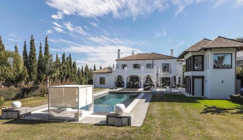 Deluxe Villa