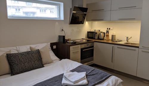 Apartment (1-3 Adults)