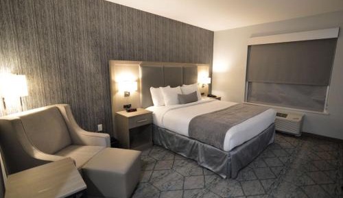 King Room with Mobility Accessible Roll-In Shower and Kitchenette