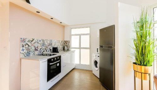 Superior One Bedroom Duplex Apartment - Sea View 