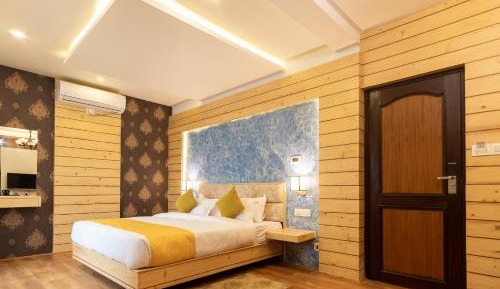 King Suite with Balcony