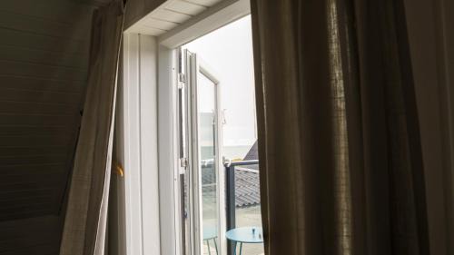 Double Room with Balcony and Sea View and Private External Bathroom