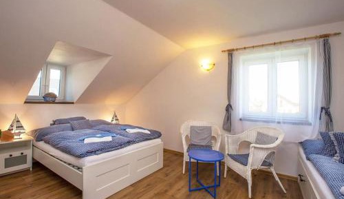 Quadruple Room with Private Bathroom