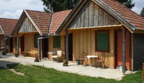 Small Bungalow with External Bathroom