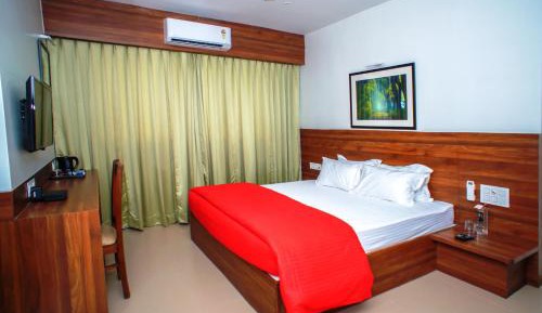 Deluxe Queen Room