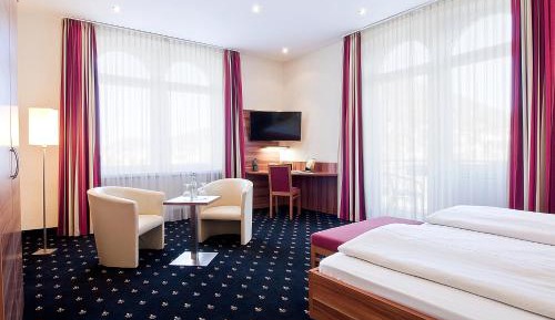 Deluxe Double Room with River View