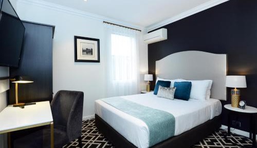 Queen Room
