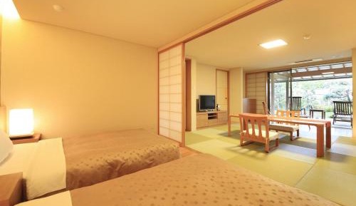 Suite Room with Open-Air Bath and Garden - In-Room Dinner Included