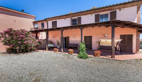 One-Bedroom Apartment - Split Level