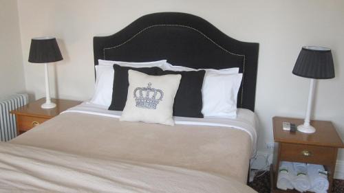 Triple Room with Shared Bathroom