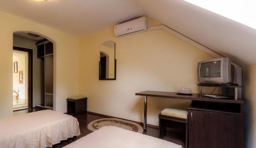Double or Twin Room with Shower