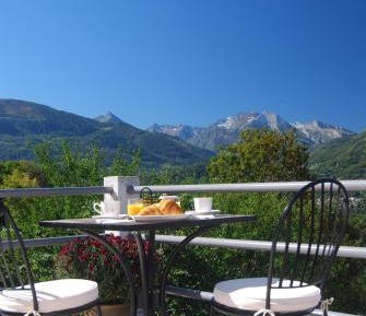 Double Room with Mountain View