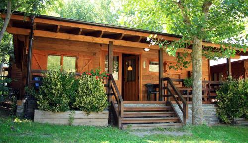 Bungalow (6 Adults)